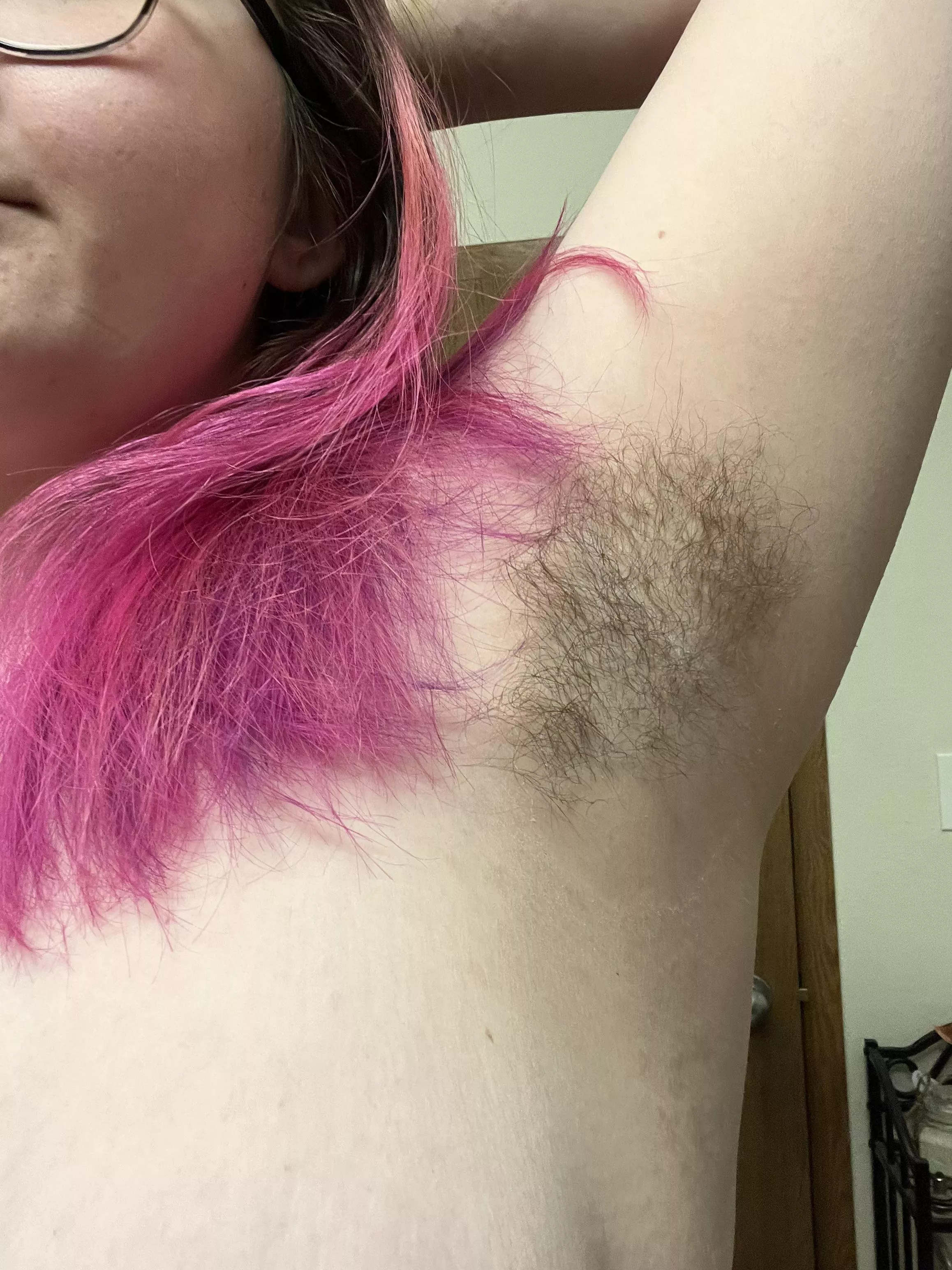 Do you like my stinky pits? posted by nymphosir3n