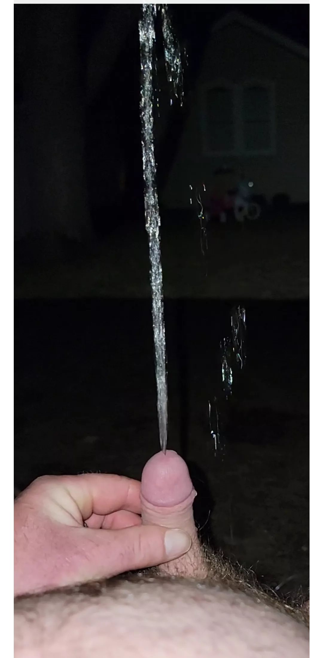 Drinking and ❄️ nite couldn't hold back sucks how small it gets on ❄️ posted by Express_Lime_1641