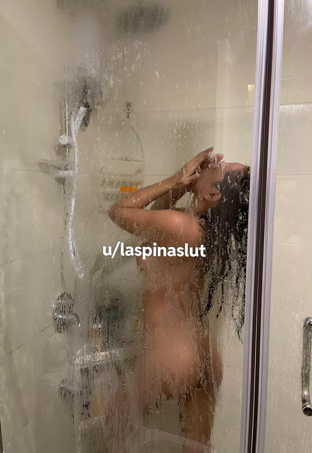 (f)resh from the bath 🛁 posted by laspinaslut