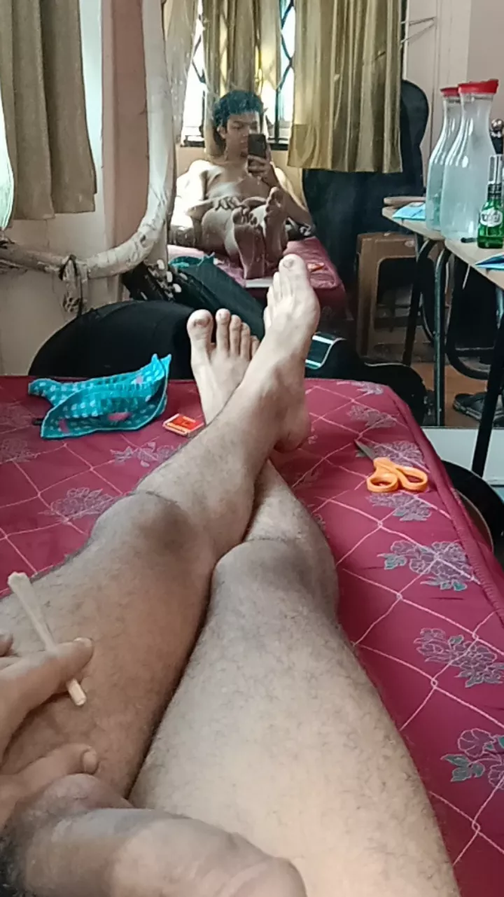 Good morning to my favourite subreddit. Starting the day off with a relaxing smoke. How's your morning been? posted by cheetahgomeow