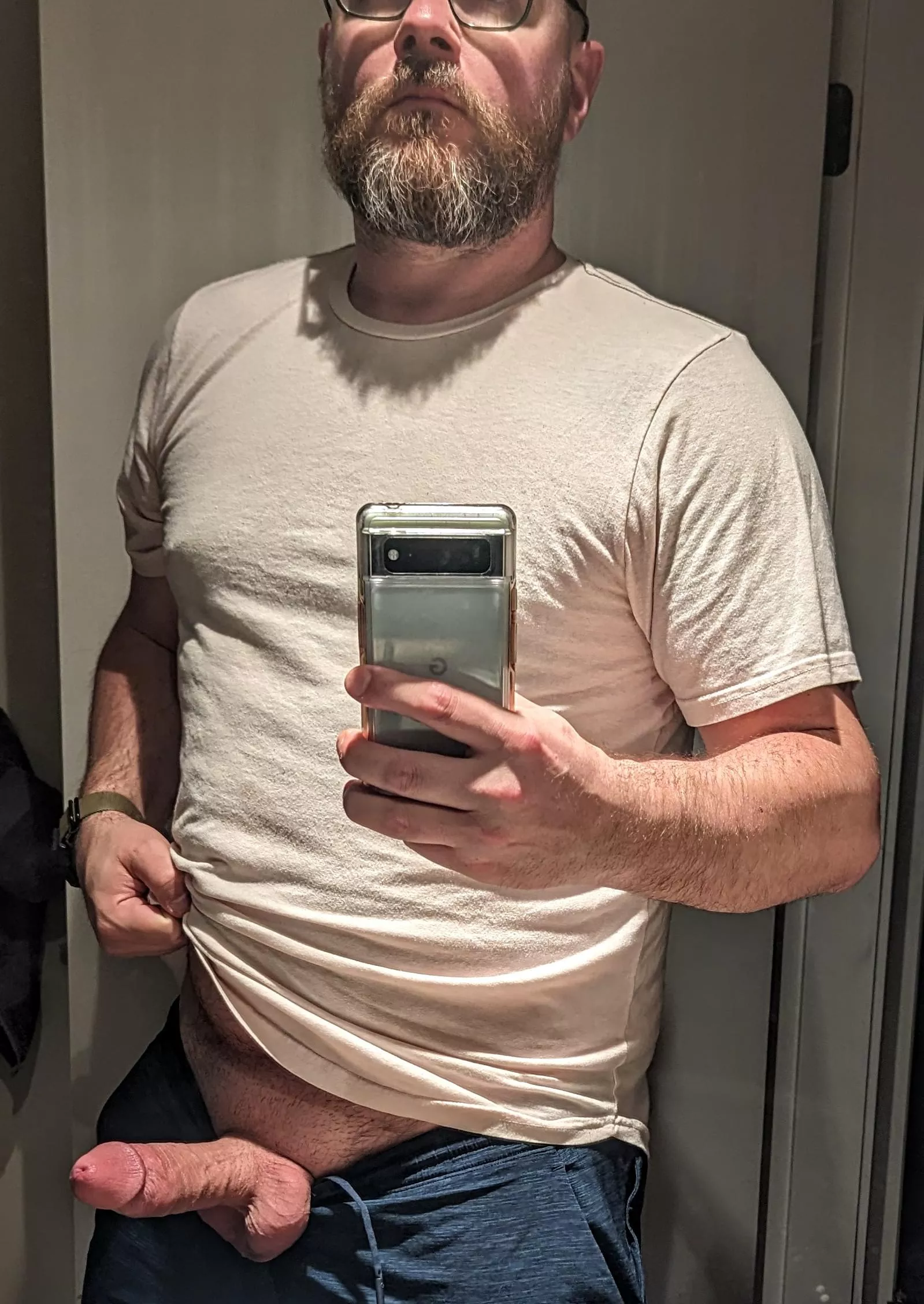 Having a bit of trouble sleeping [39] posted by justkillingtime1348