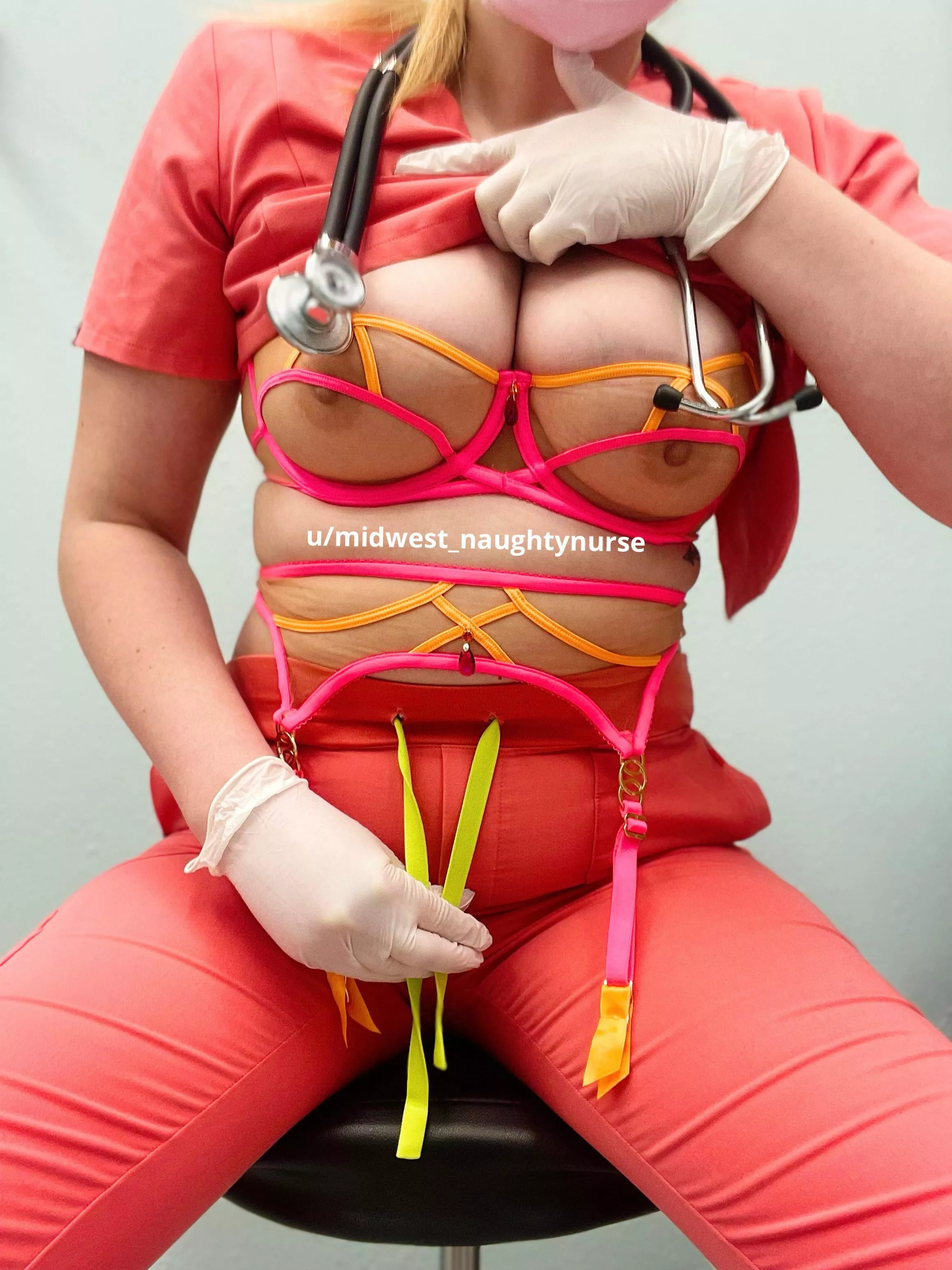 Here’s some beautiful nurse cleavage for you posted by midwest_naughtynurse