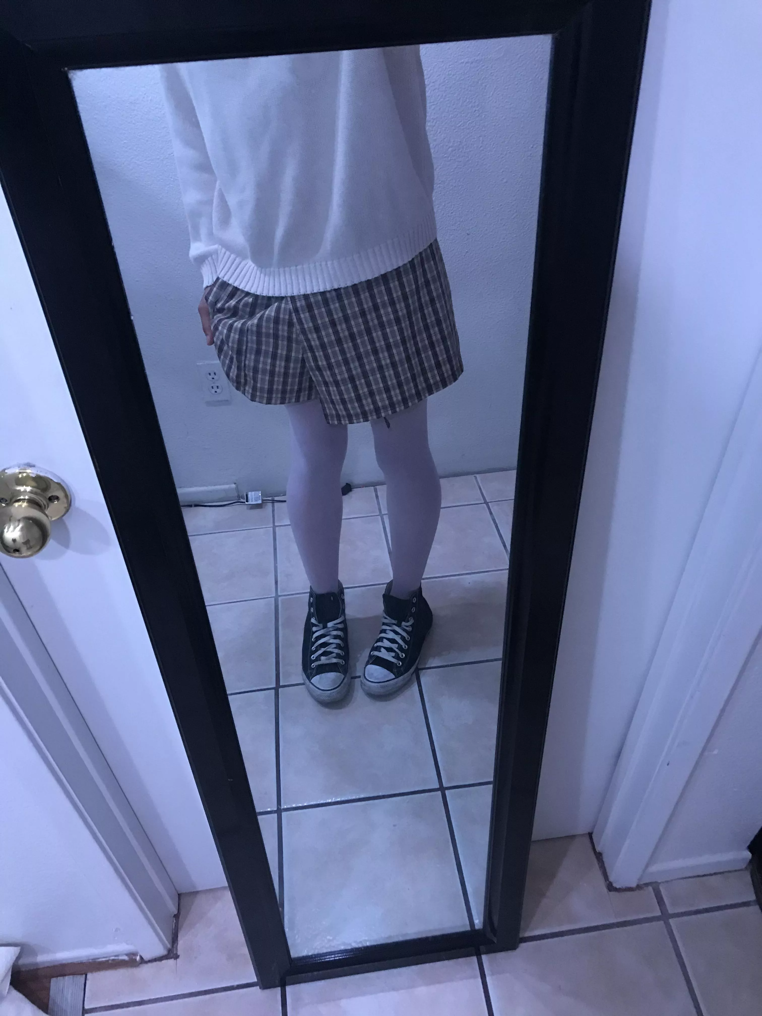 Hii :] posted by Dangerous-Seaweed682