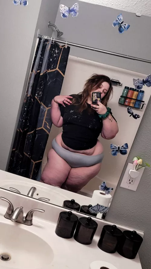 Hiii 💕 by ChubbyClownx