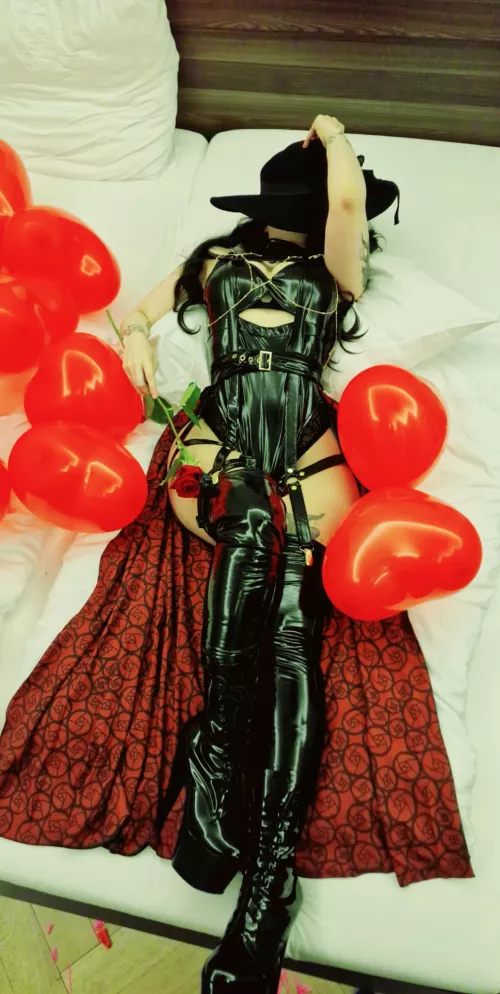 I dont feel like getting up today, i hope you dont mind by LunaticalWitch_