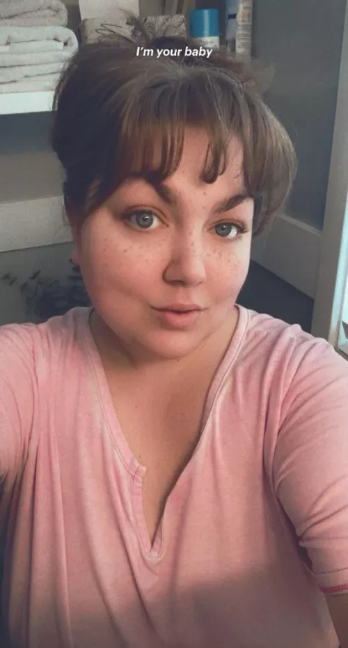 I like my lips in this one ;) by OrangePeachy