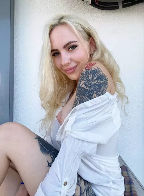 I'm feeling slutty today by bella_mur