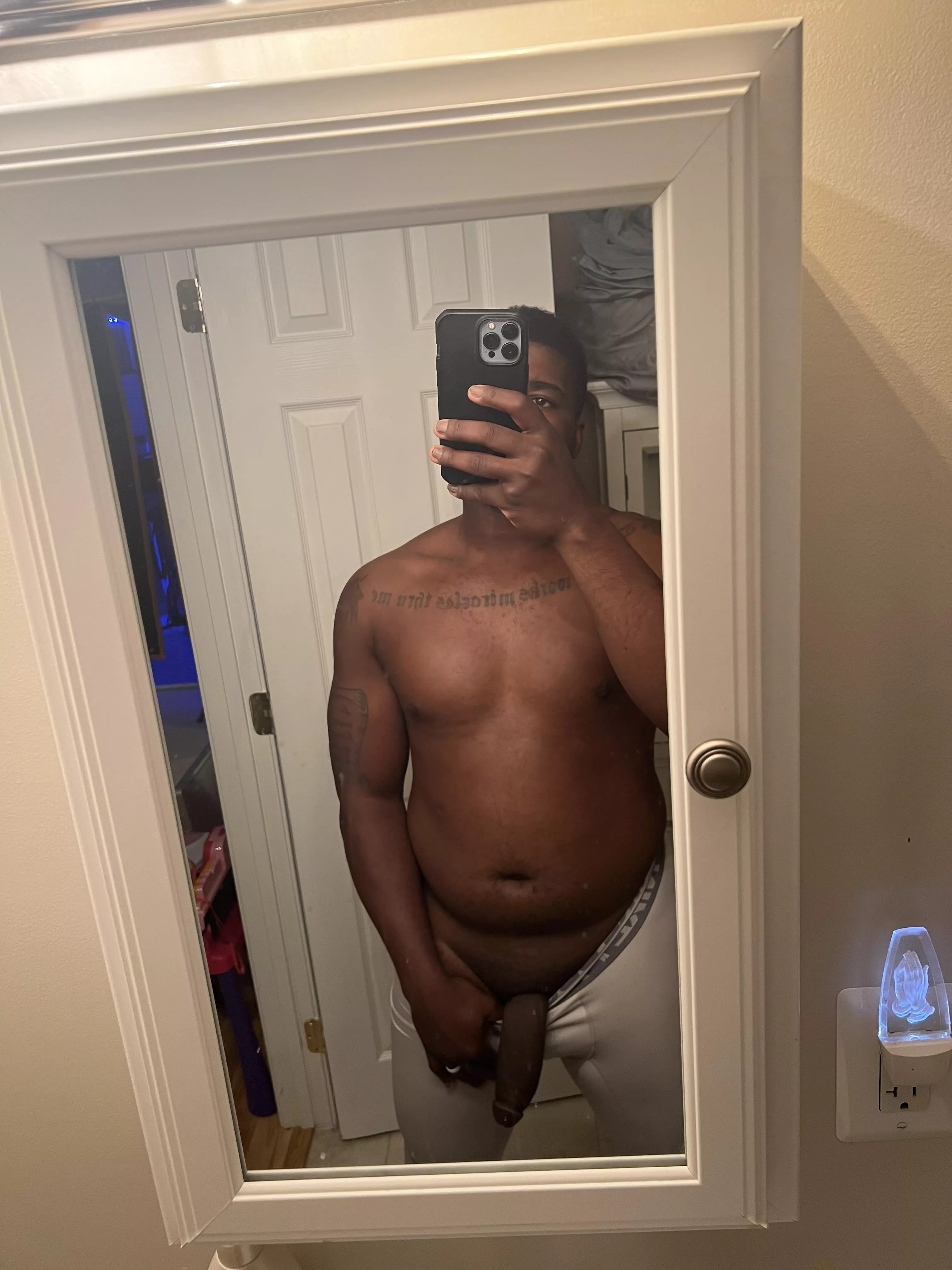 It gets even bigger too 😘 posted by Rosescakefactory