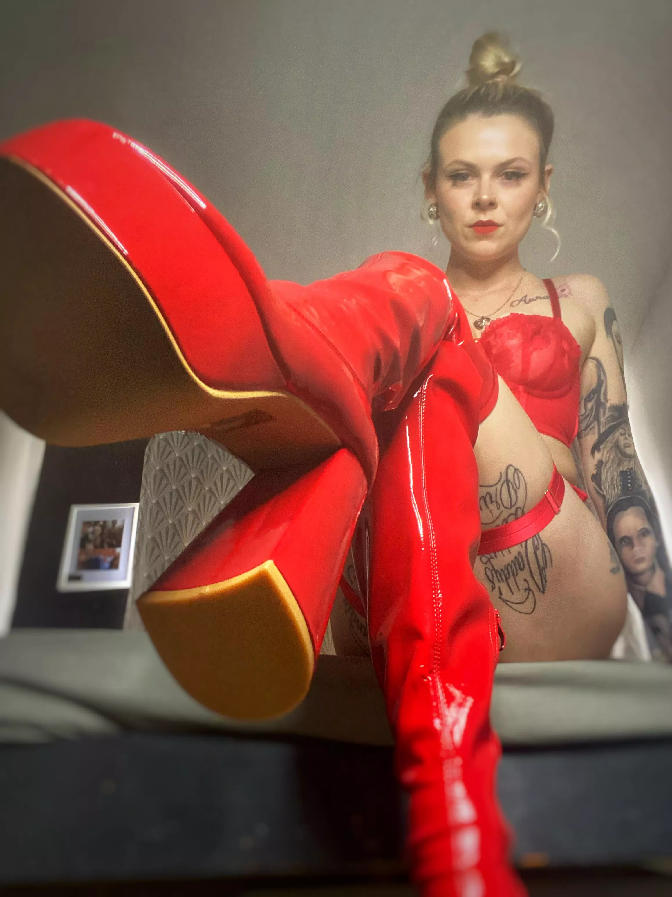 Latex, red boots that fit my thighs perfectly posted by Nyxdarkgodess