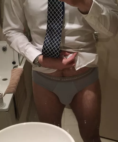 Light blue briefs for the second day in a row. Different brand today though as I went for Michael Kors. I’ve said this before, but it’s a shame MK briefs aren’t available in Europe. by Richardse110