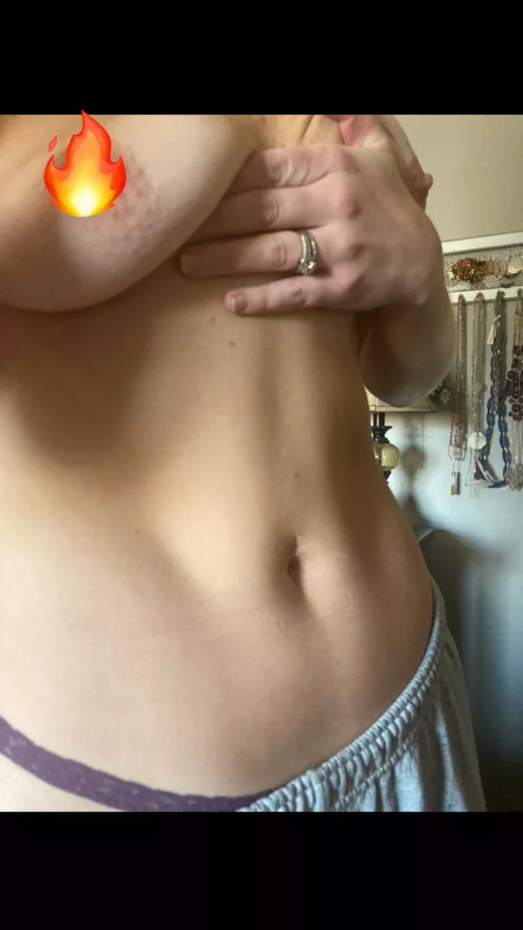 Post run/shower pic. (F)eeling good 😘 posted by Smgreen07