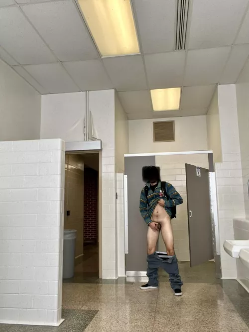 Quick bathroom dick pick by palmtree286