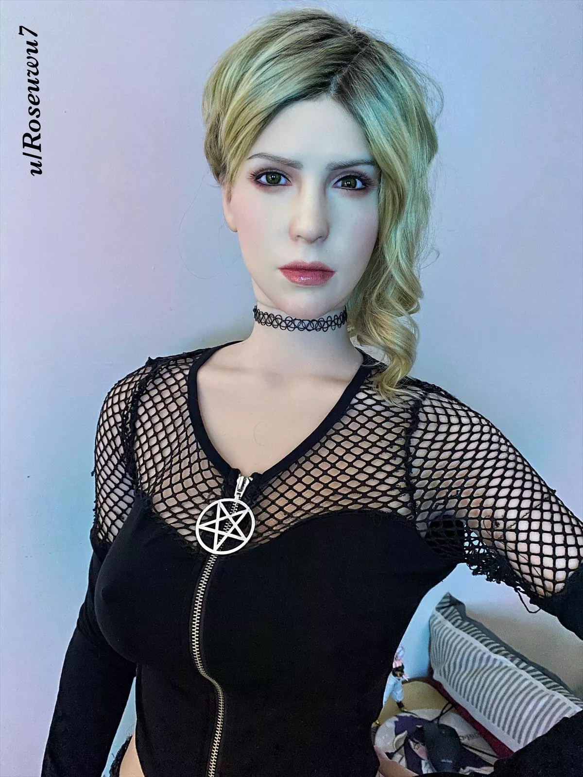 Quiet is so sexy 💕 posted by Roseuwu7