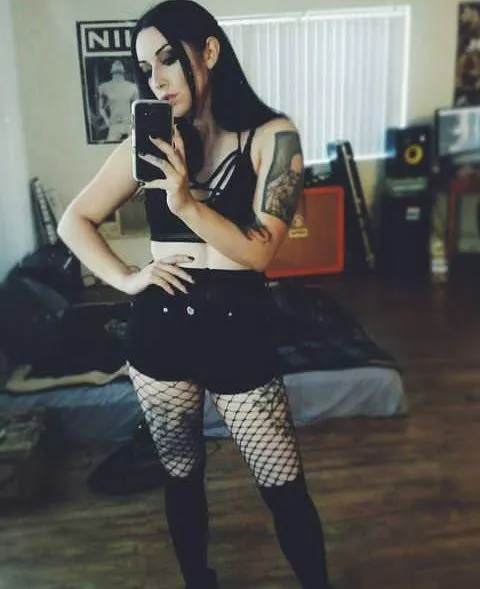 Say hi if you want sissies to send you rendom pics posted by Electronic_Money_640