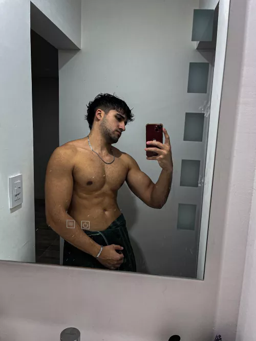 Should i let the towel drop? by Lucasaesthetic