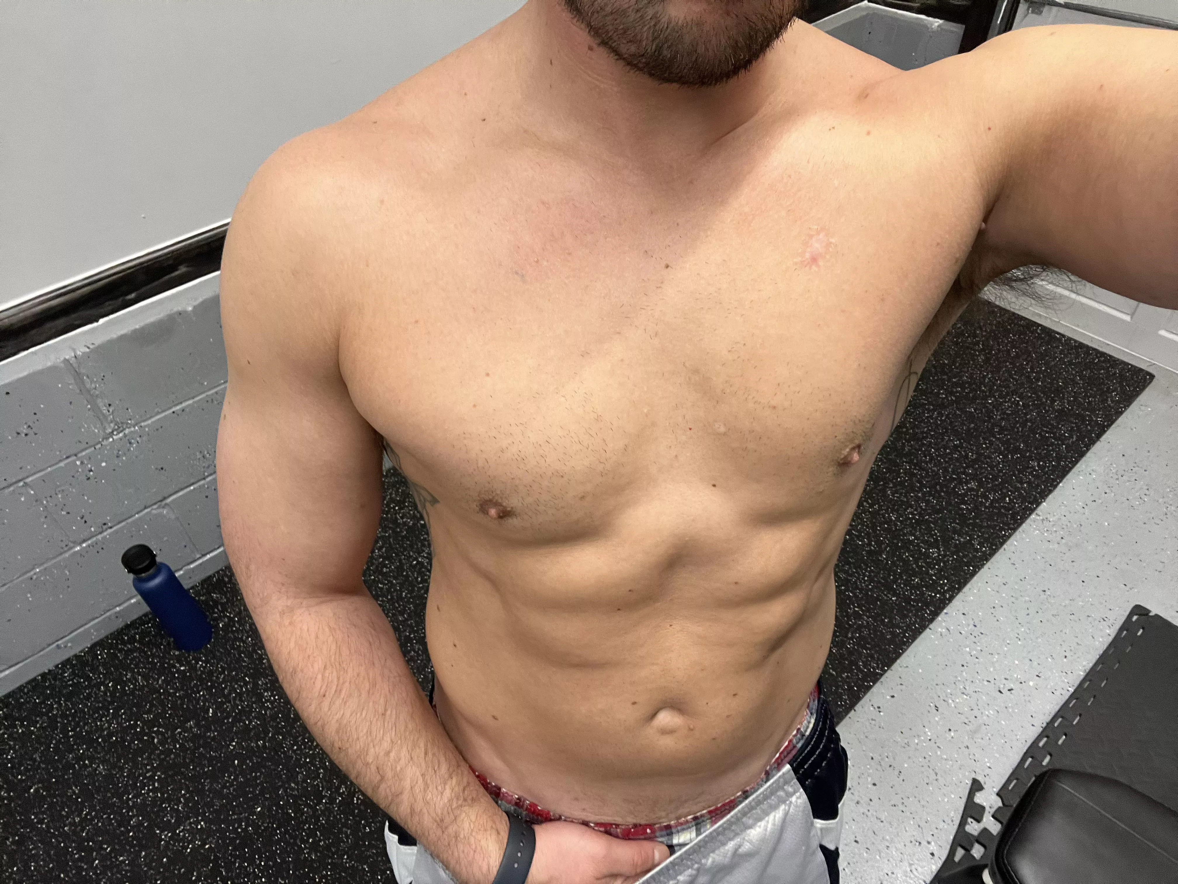 Spotter wanted for chest day 😜 [m] posted by Fit_Advertising8975