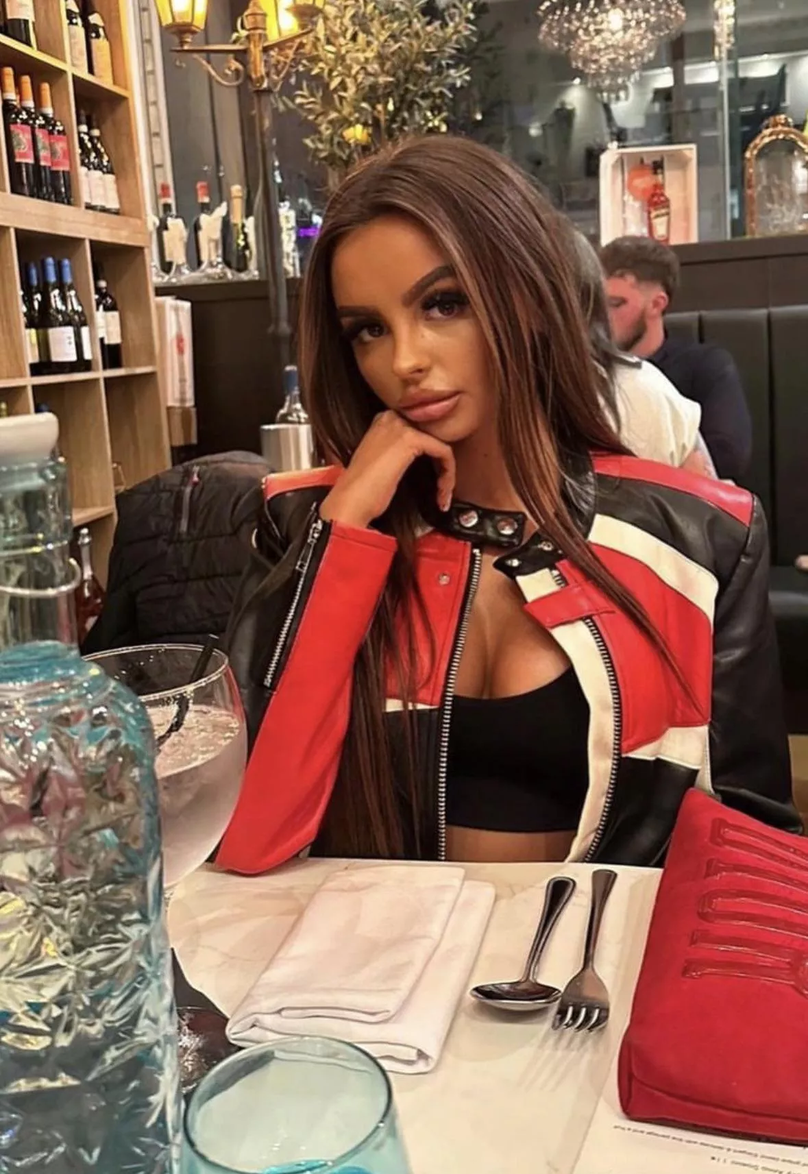 Table for two … 😍 posted by Denimdevil2244