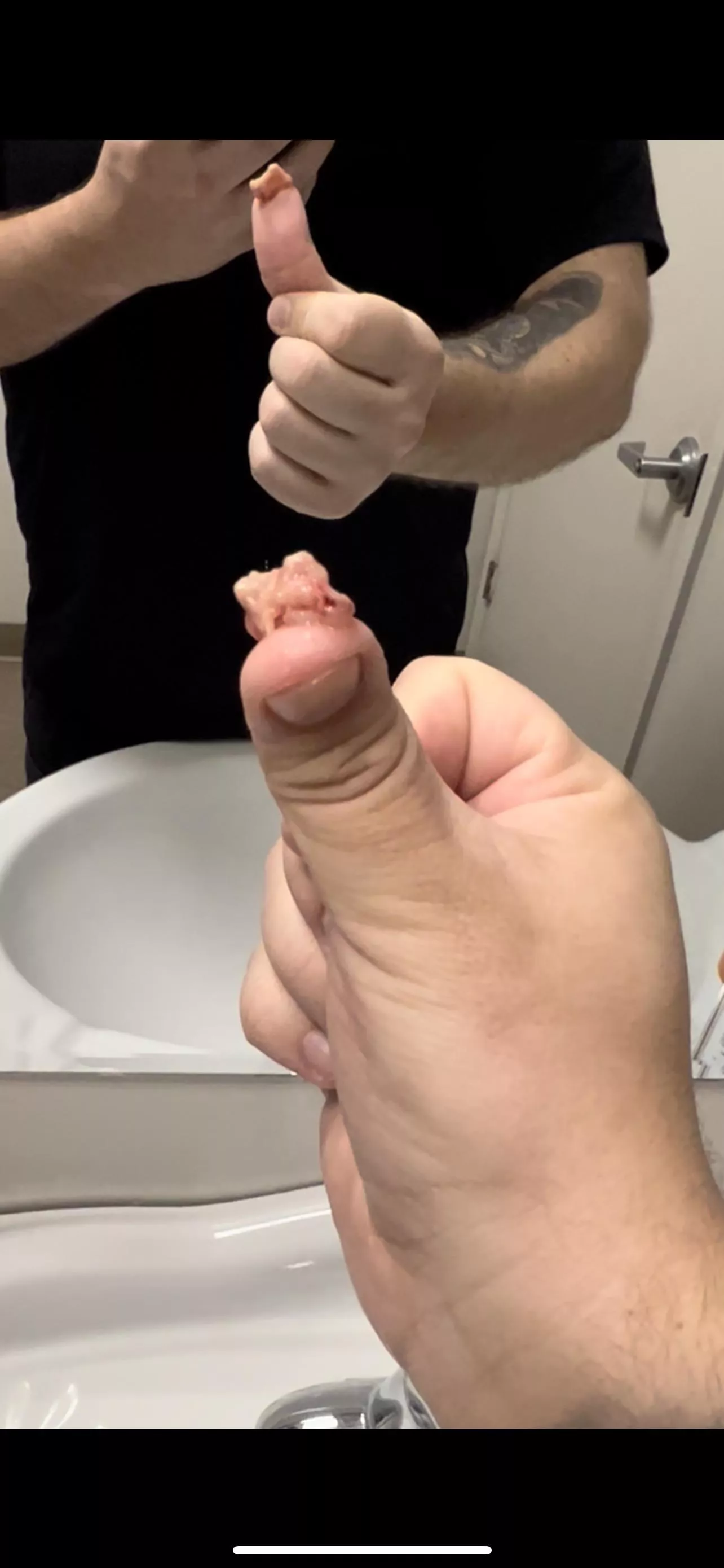 This just came out of my nose and I can finally breathe again after a 3 week sinus infection 👀 posted by Kbeau937