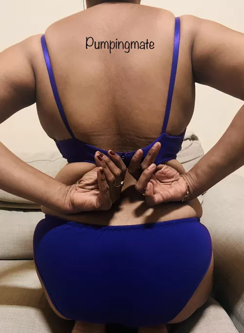 Unhook it [F] by Pumpingmates