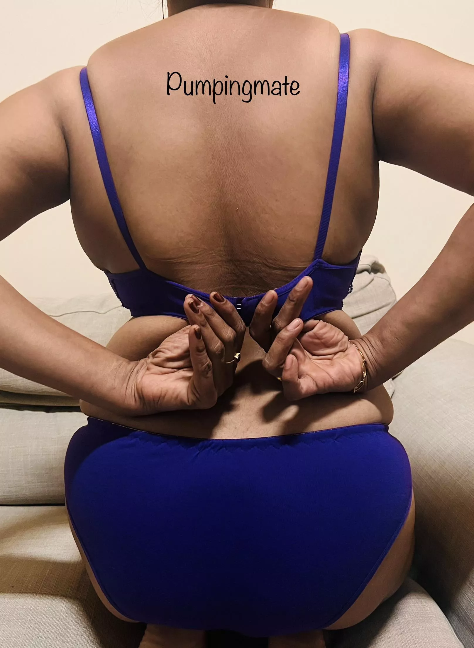 Unhook it [F] posted by Pumpingmates