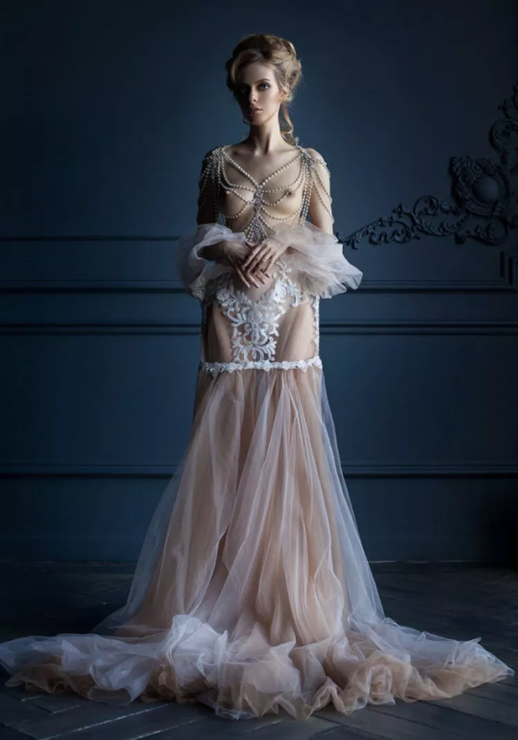 Work of art posted by Chestlookeratter