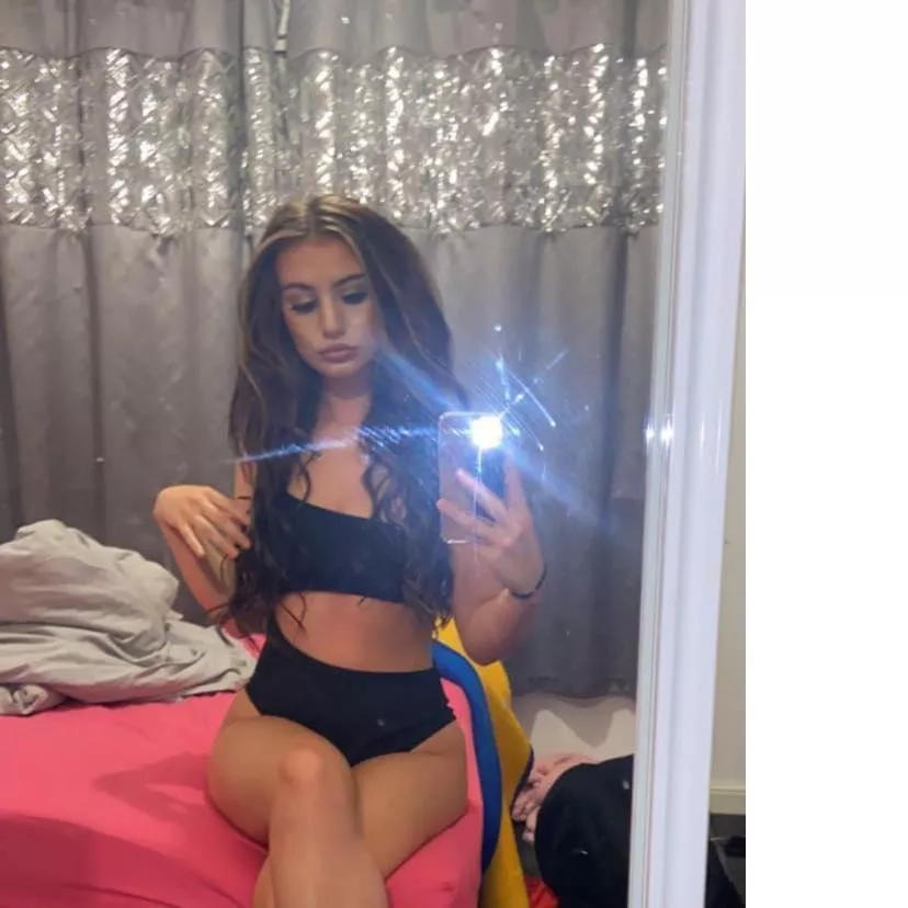 You can tell she’s thick posted by Haunting-Lawyer-696