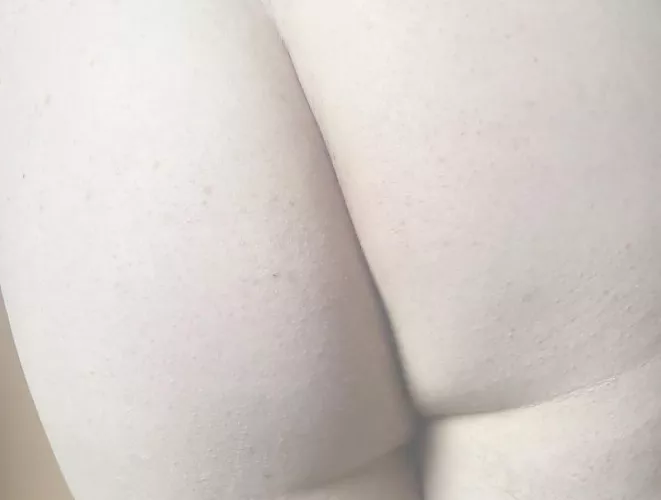 25 was straight but ever since some guys said my ass was hot I’ve been curious of letting horny guys grab smack and lick it while I suck dick by Chester199