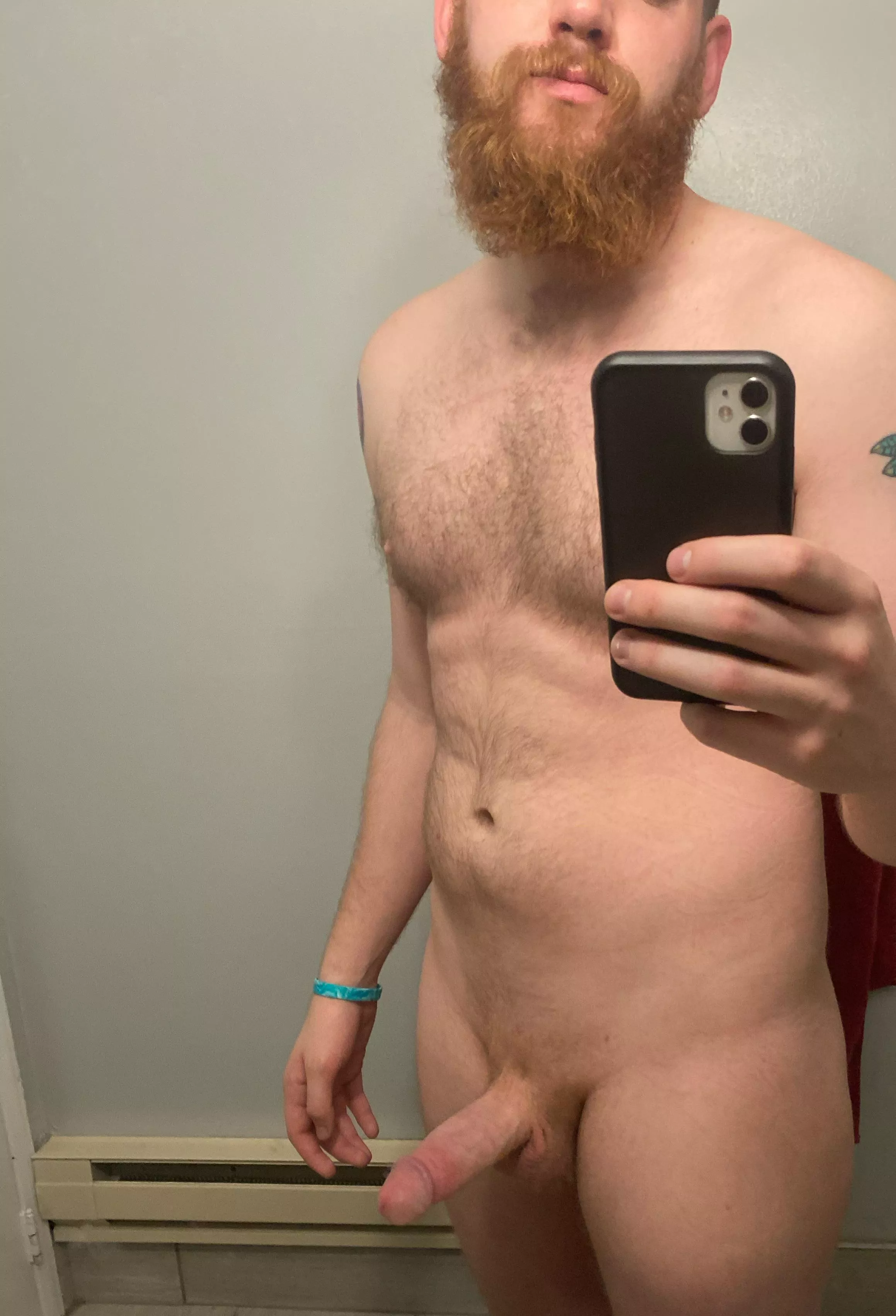 Another morning, another pic posted by ThisFloorIsSlippy