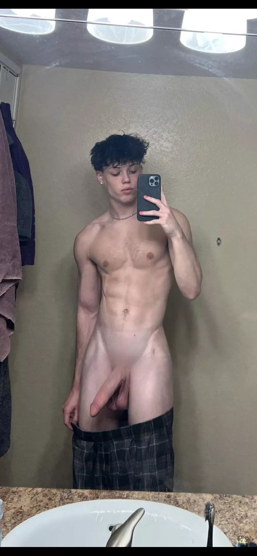 Any other bwcs wanna share a pussy with me 9”+ only posted by my10inchbwc