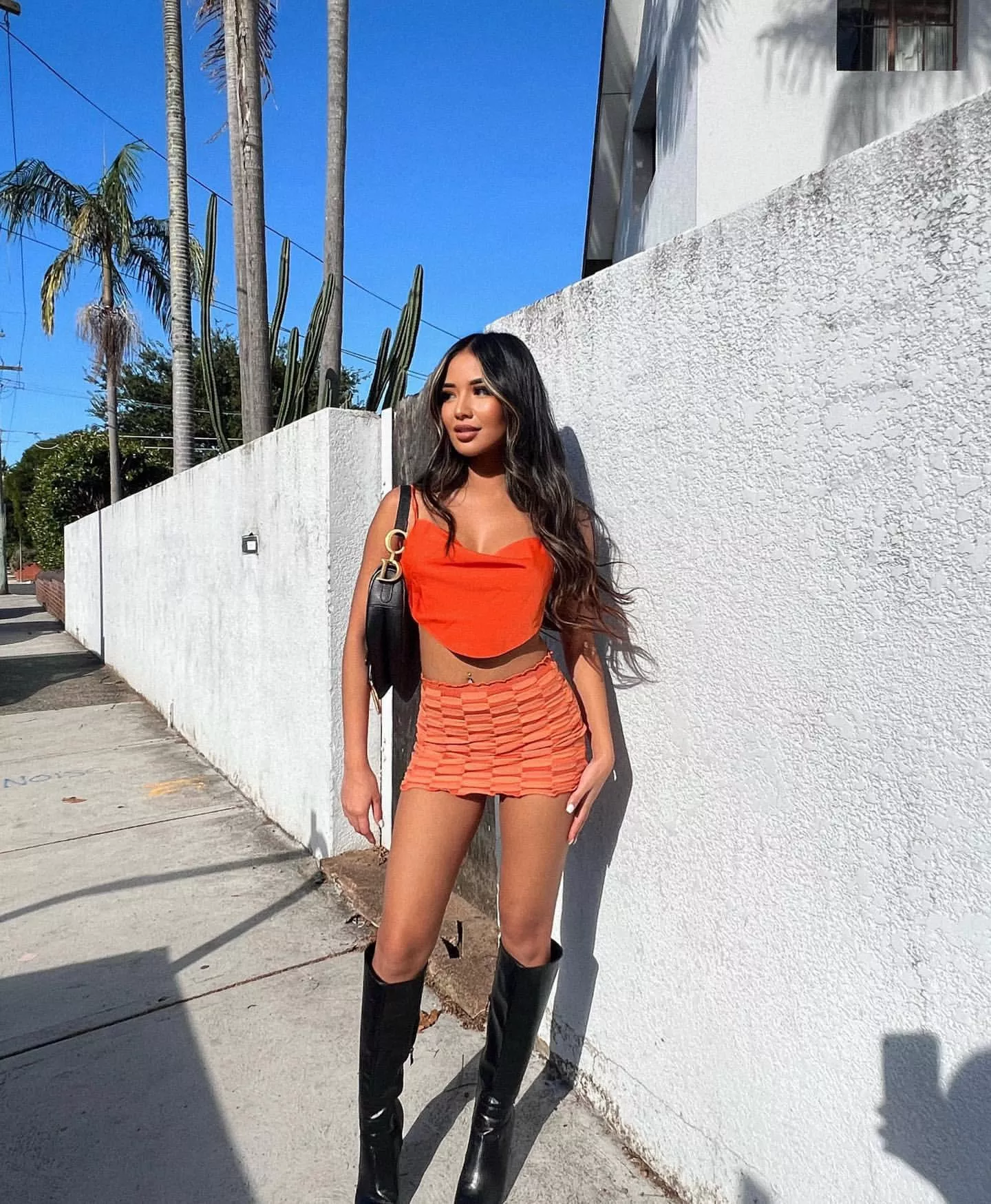 Asian in black boots posted by HonestRunner