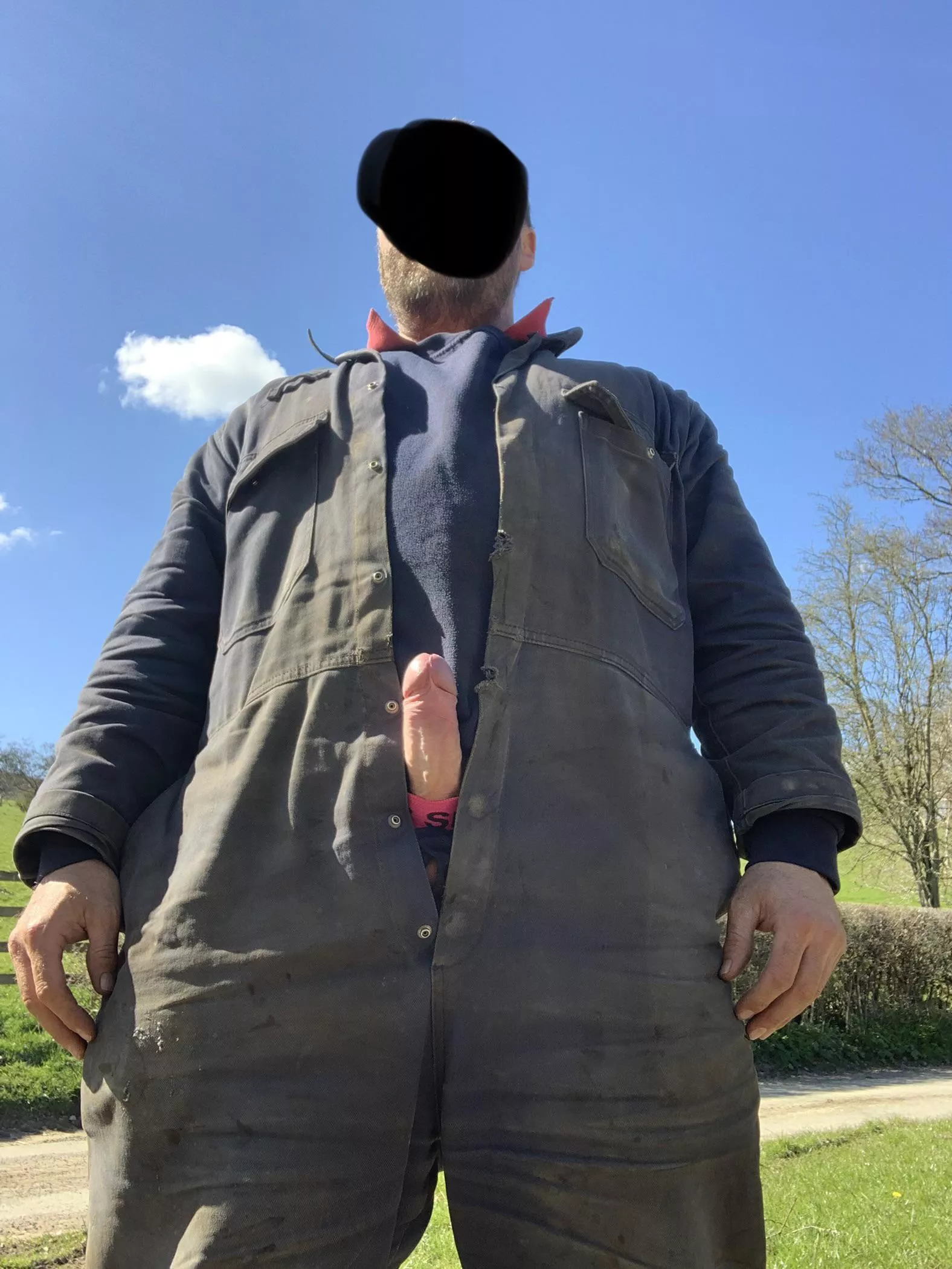 Bloody hell im horny today! Any one for a quick suck? 😂 posted by Reallybored3