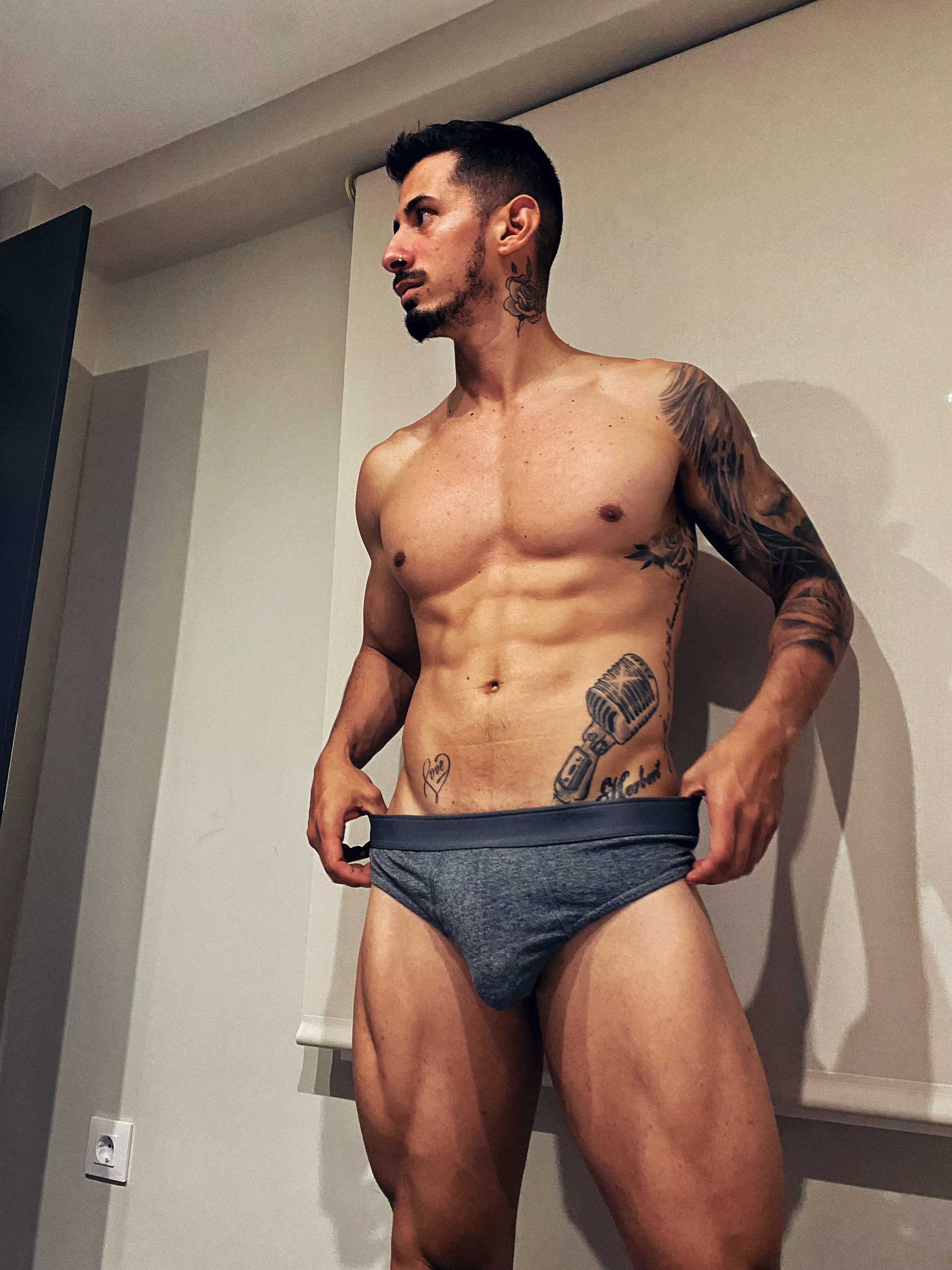 Brought you a snack posted by supermarketboy_