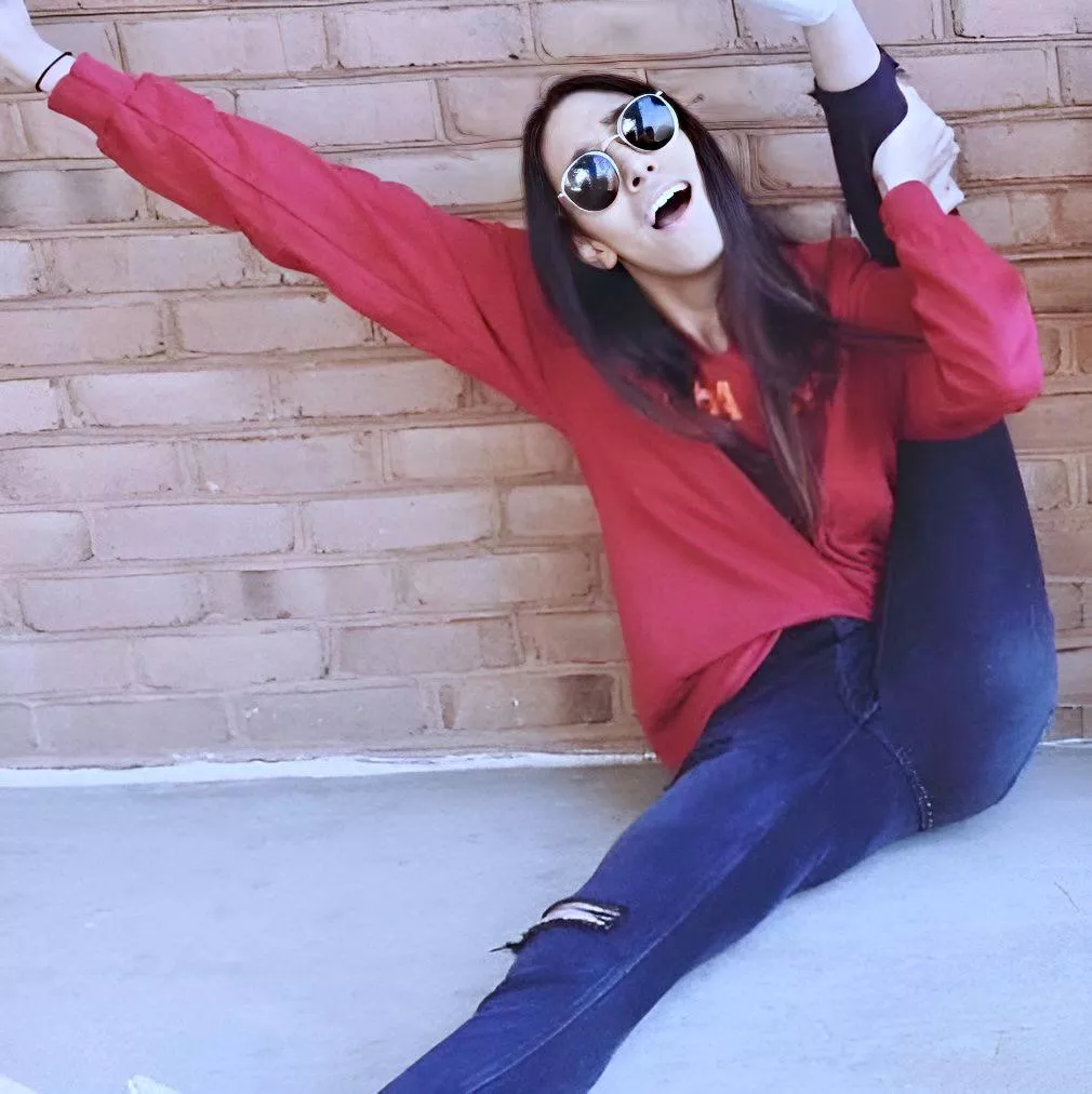 Couldn’t resist jerking off to this pose 🥵 posted by mroh211