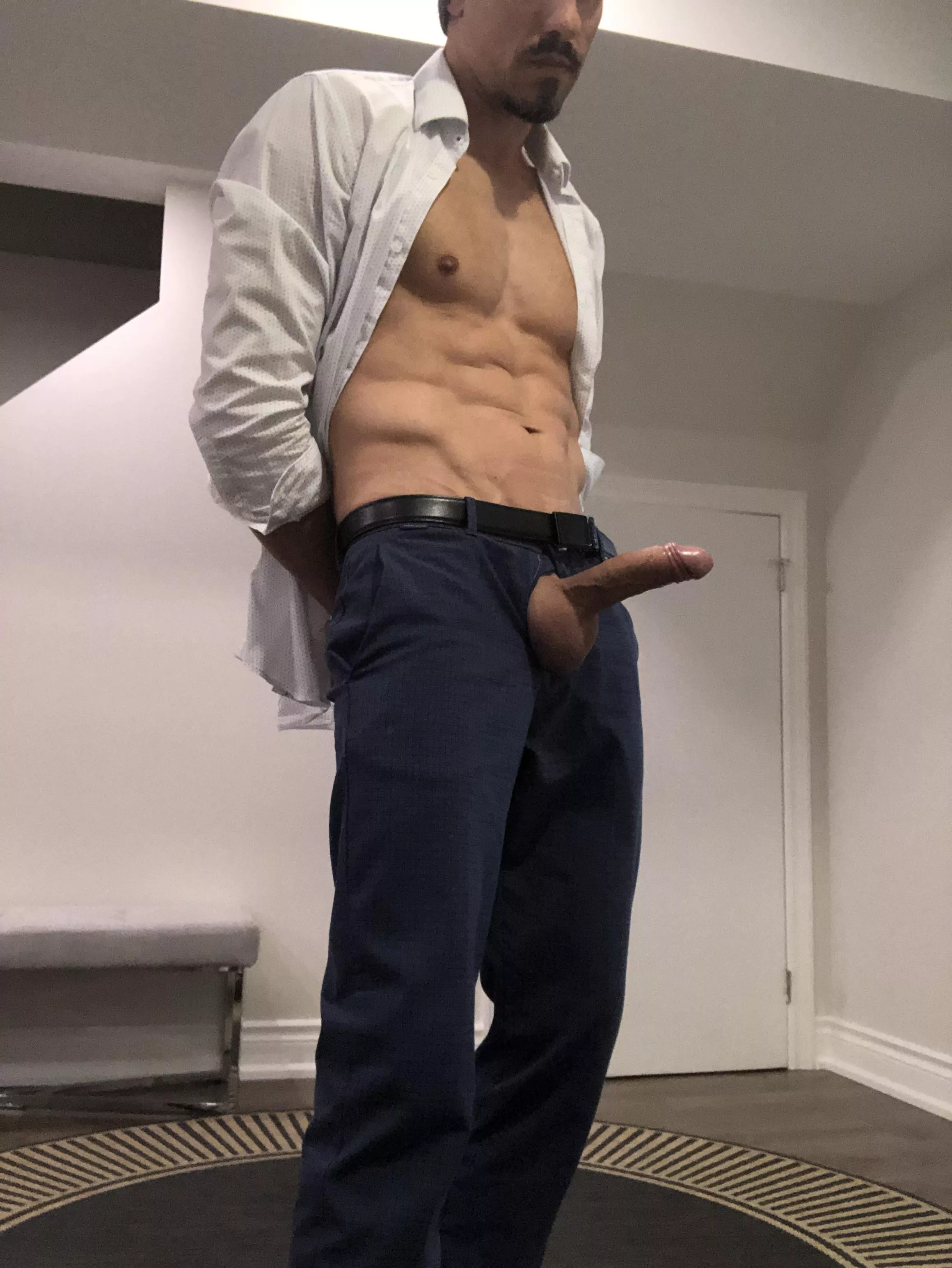 DatPose! posted by UrDaddyWontApprove