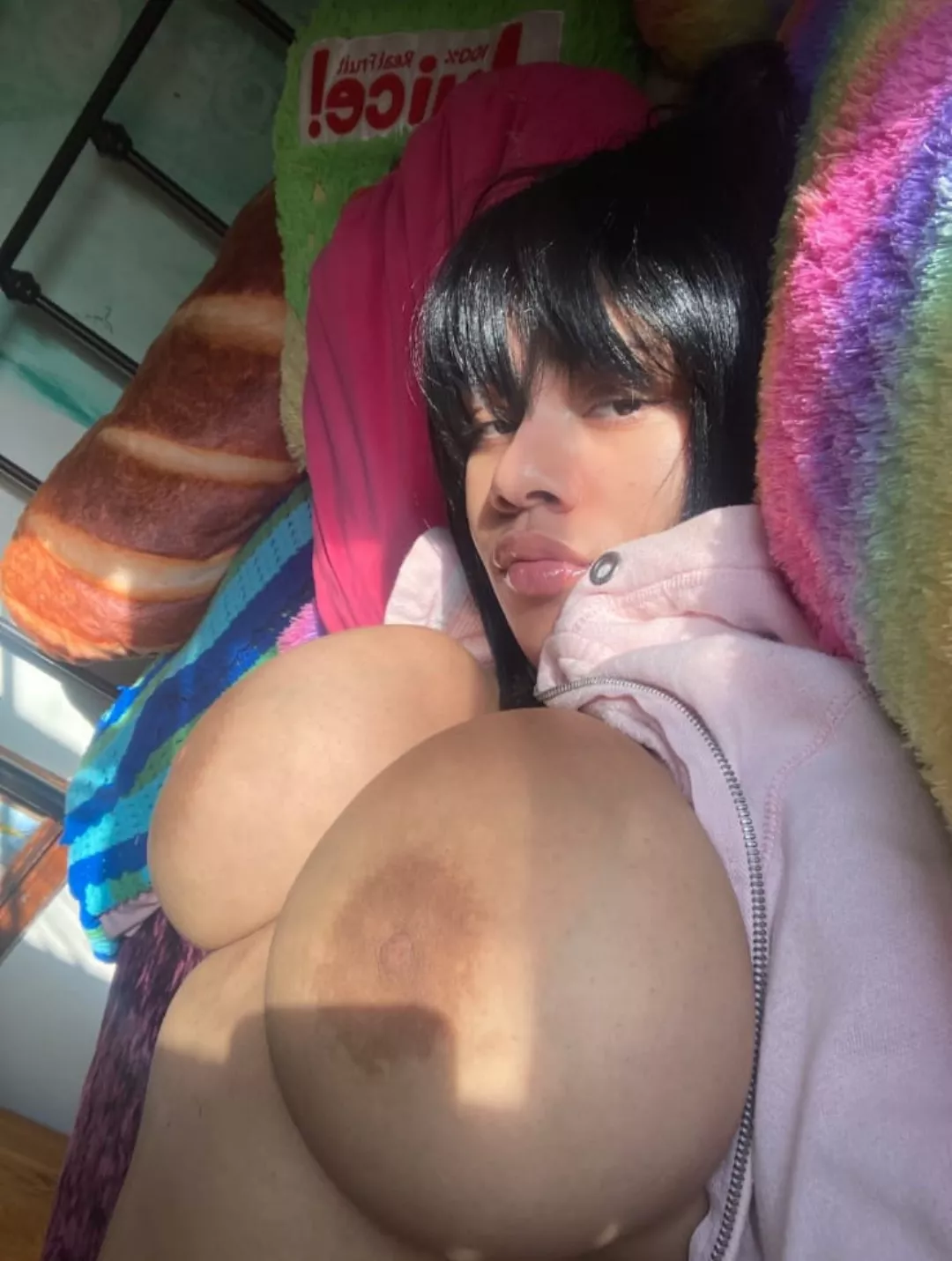 Does anyone has her name? posted by SaulSalvador