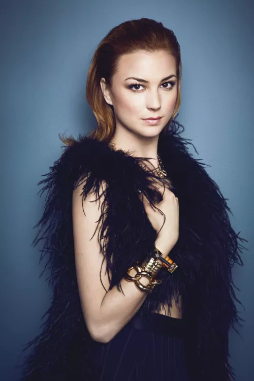 Emily VanCamp by Hallow33n78