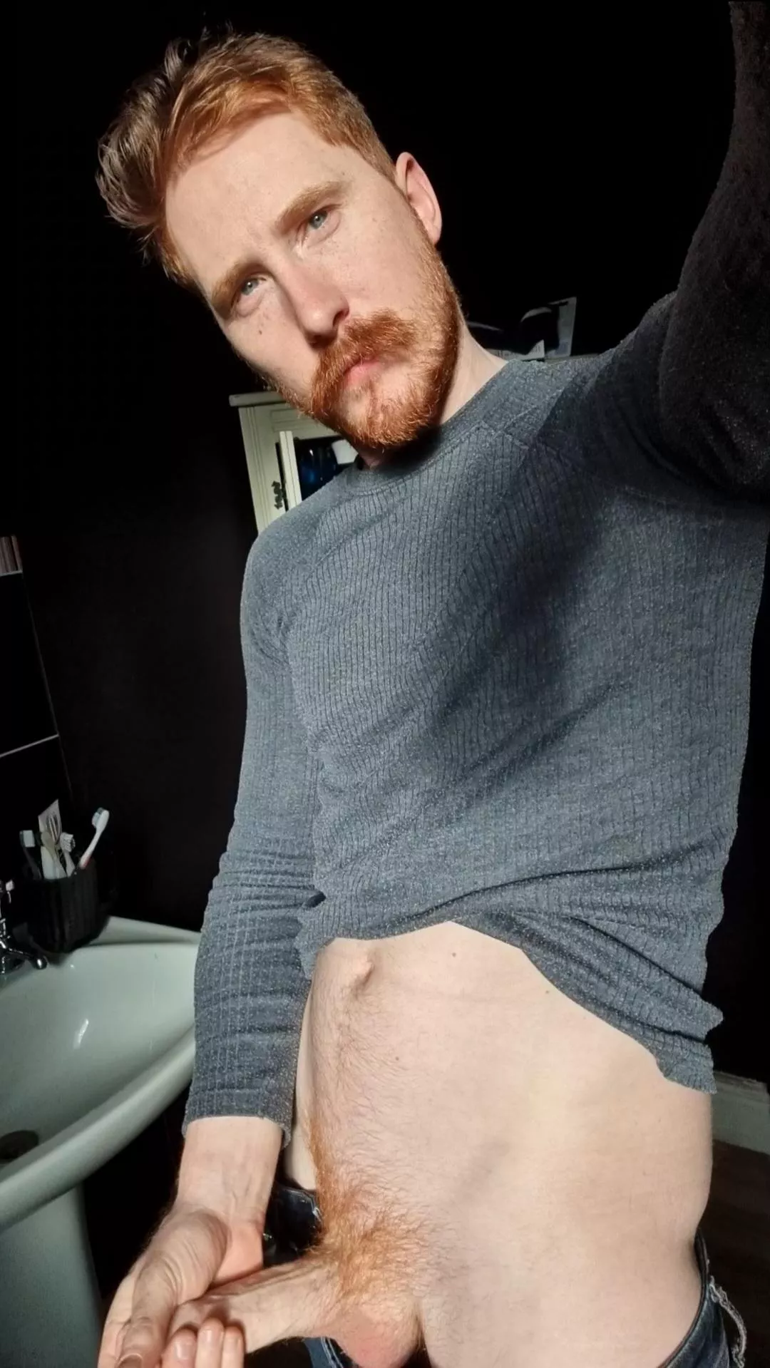 Fiery pubes with matching beard posted by RedTashMyke