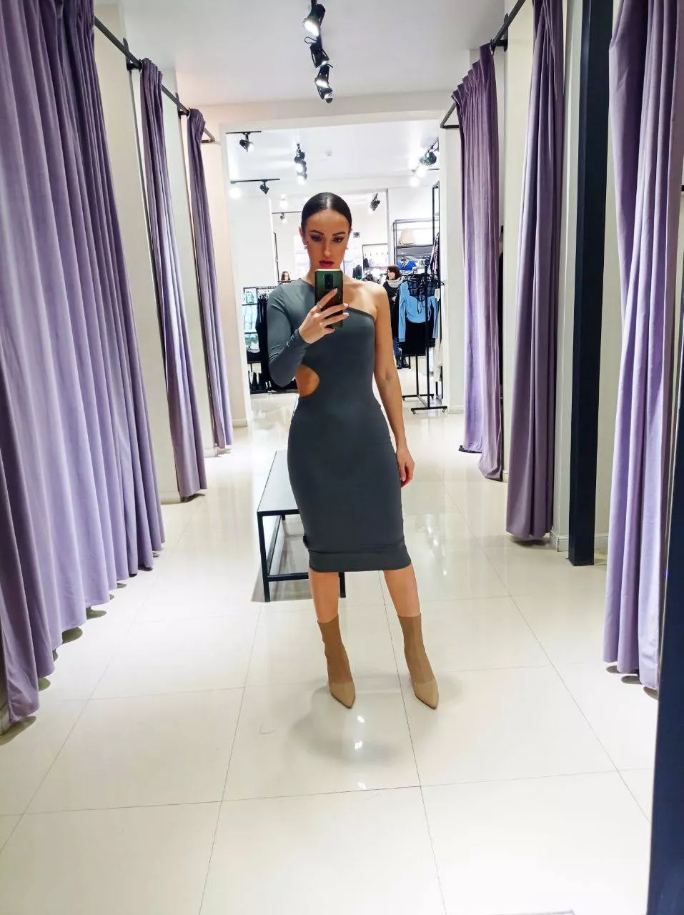 🌈 Finding happiness in the darkness 🌈 posted by Routine-Concept-3499