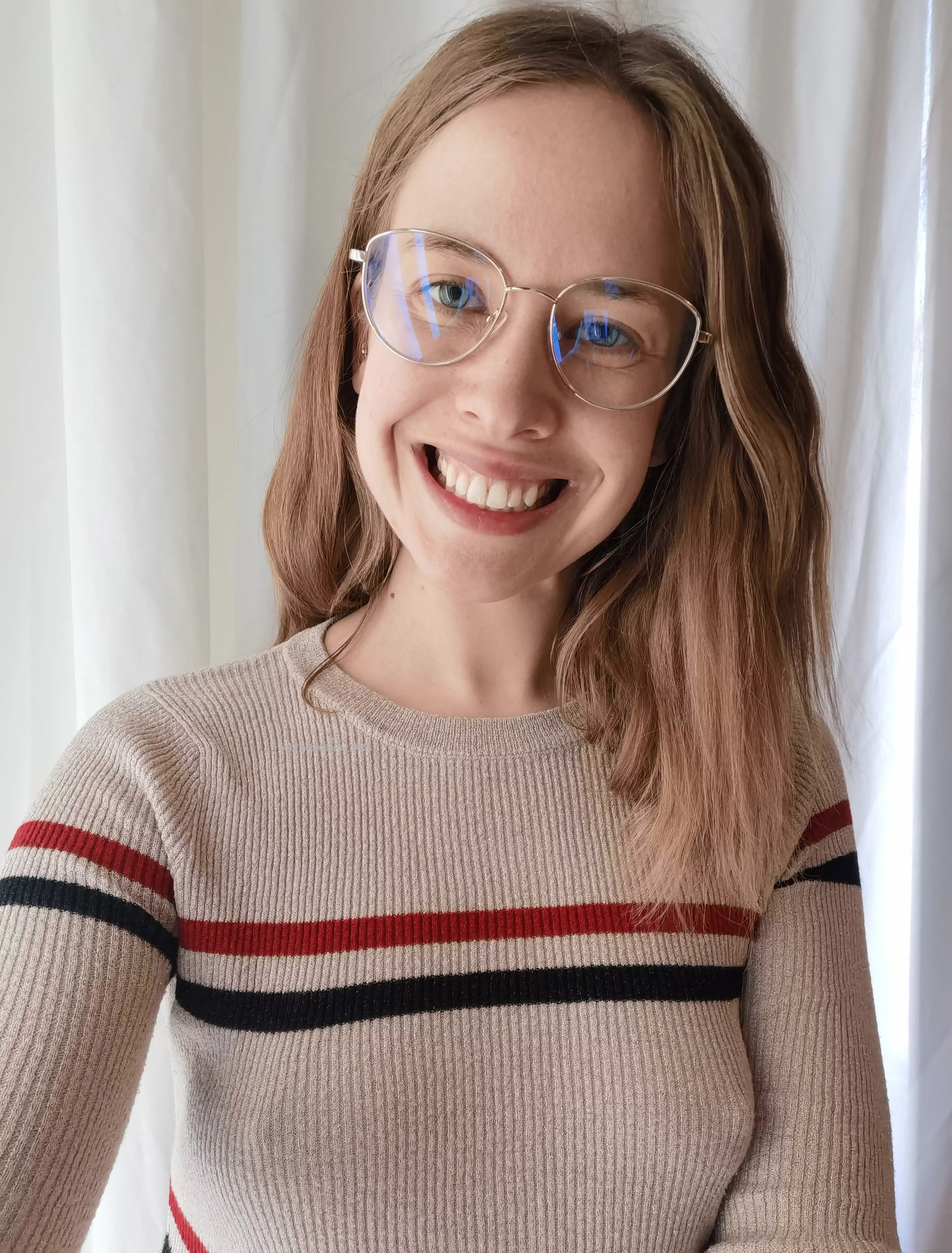 First pic here: yes to glasses, no to bras posted by naturalgirl_mel