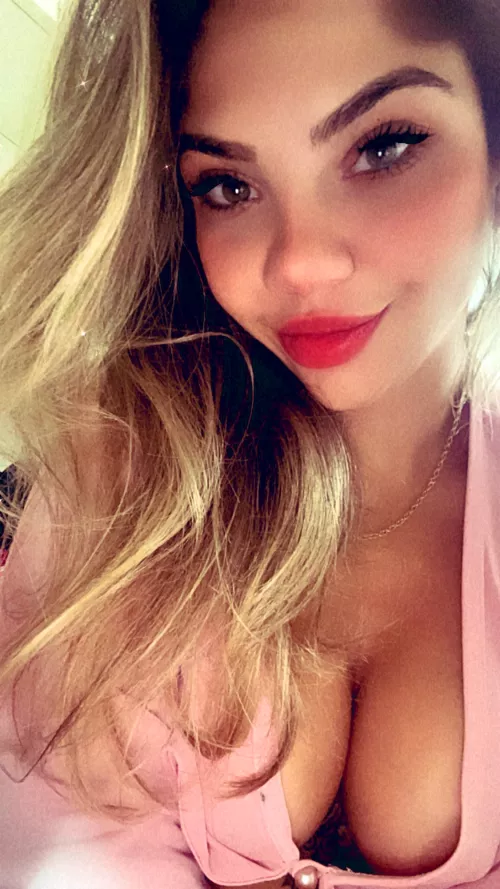 Going out tonight! by charlotte_wondersxxo