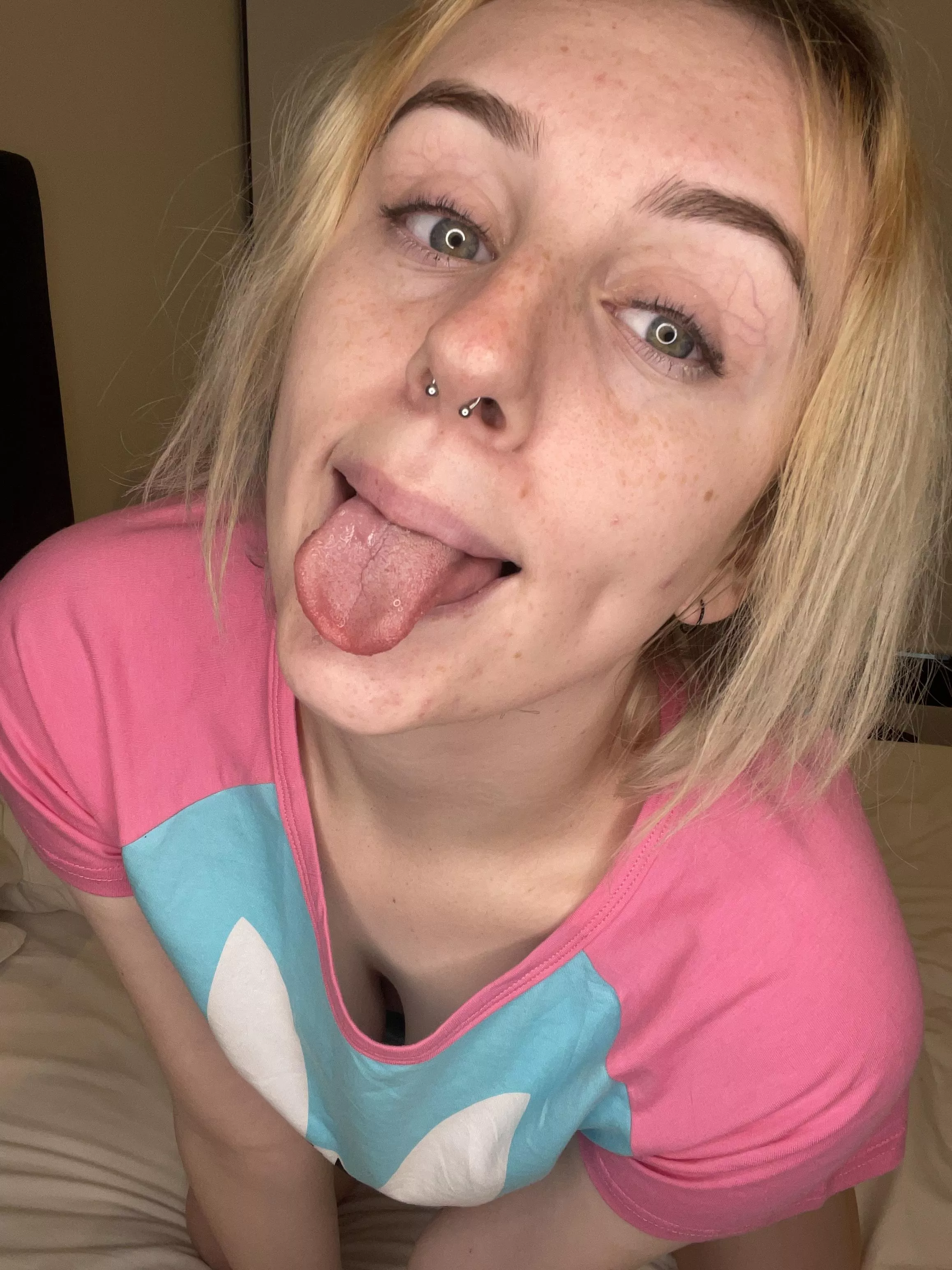 Hi Daddy can i be yours? 🌸🍬💕 posted by xlittlelucyx