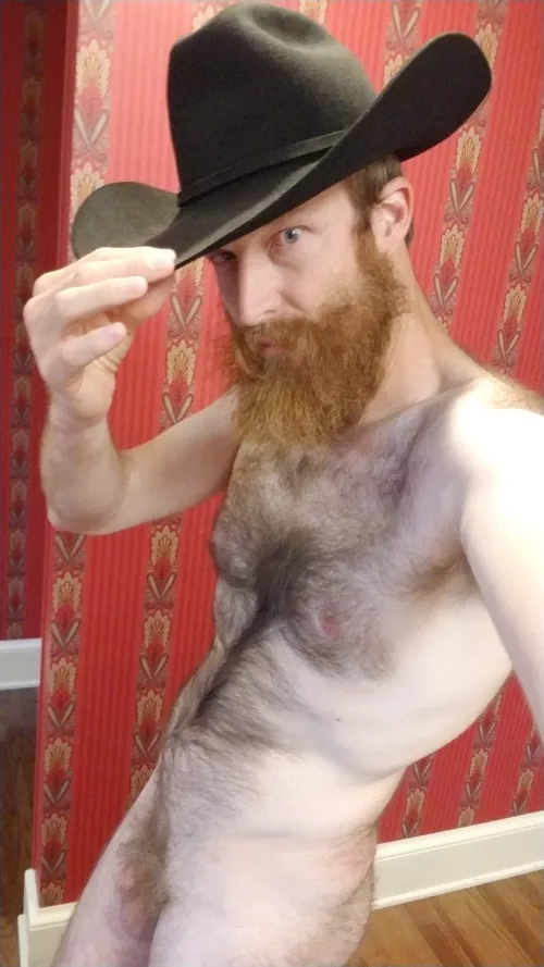 Howdy yall! Mid morning pose! by ShirtlessGinger