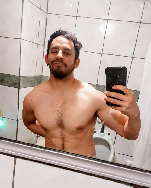 I just woke up (can say by my face) hug me and shower with me (36) gaymer geek here by RevilZJob