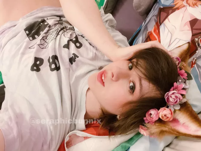 I made this flowercrown myself >w< do you like it? by seraphicbunnix