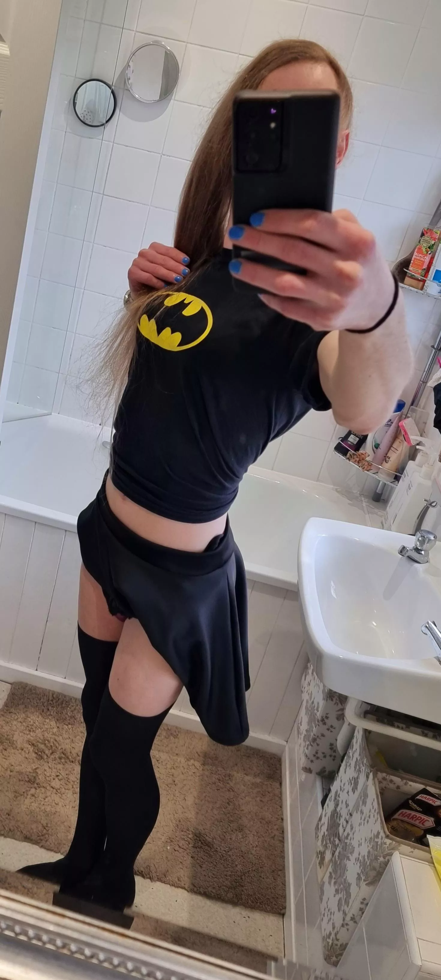 Just trying something out 🖤💛 posted by amyo22