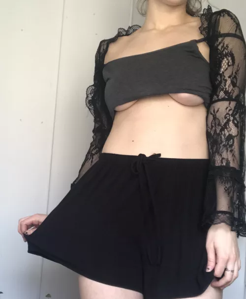 Maybe it is too cropped, rate it by ArtsyLilly