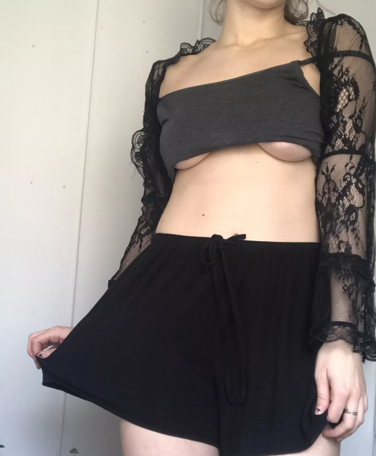 Maybe it is too cropped, rate it posted by ArtsyLilly