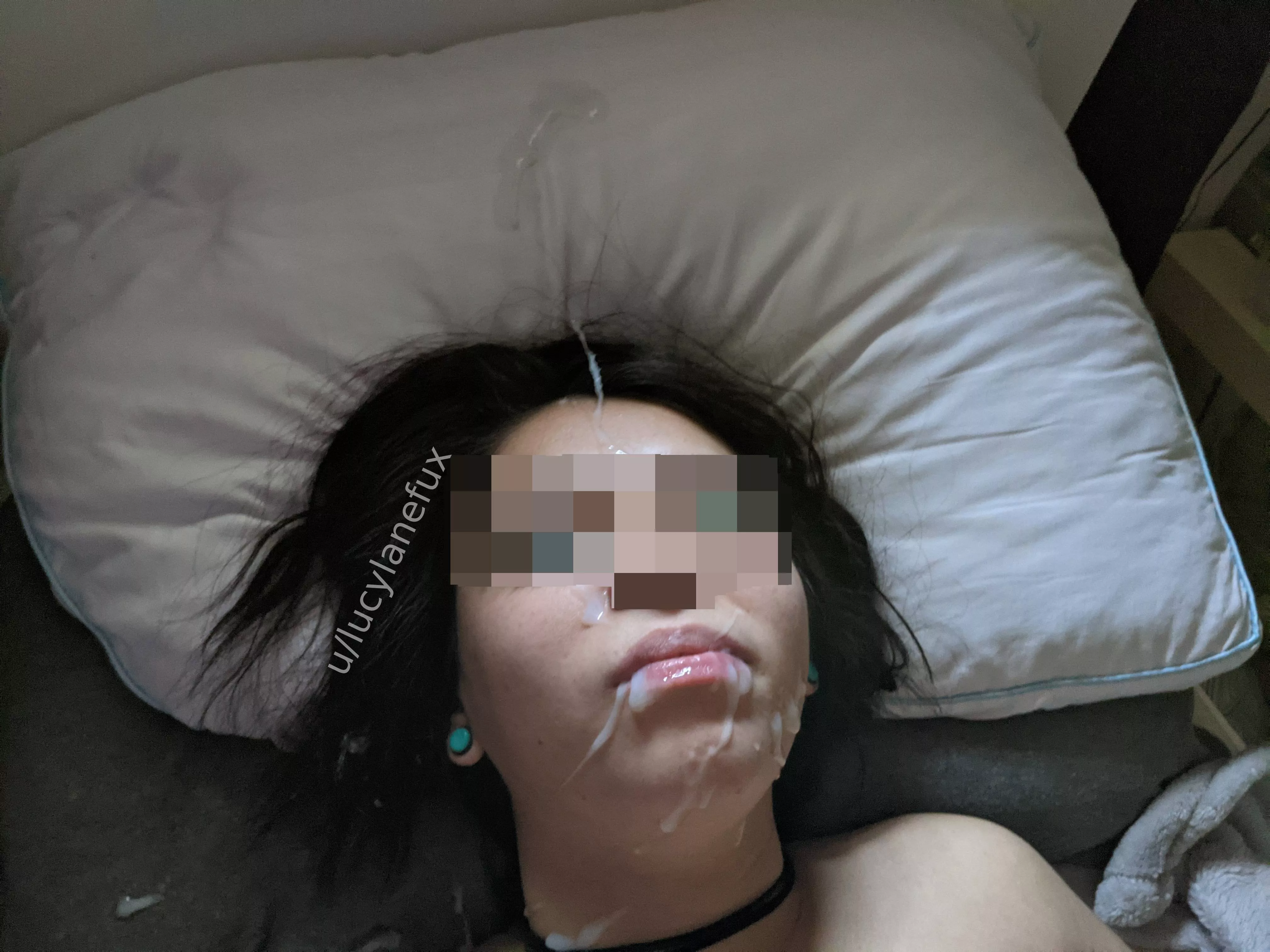 My covered face 💦 posted by LucyLaneFux