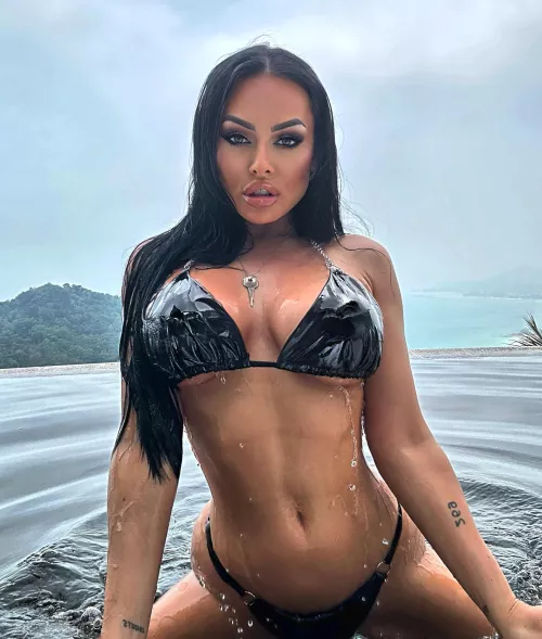 Shiny clothes even in swimpool 😀 by evilwomanqueen