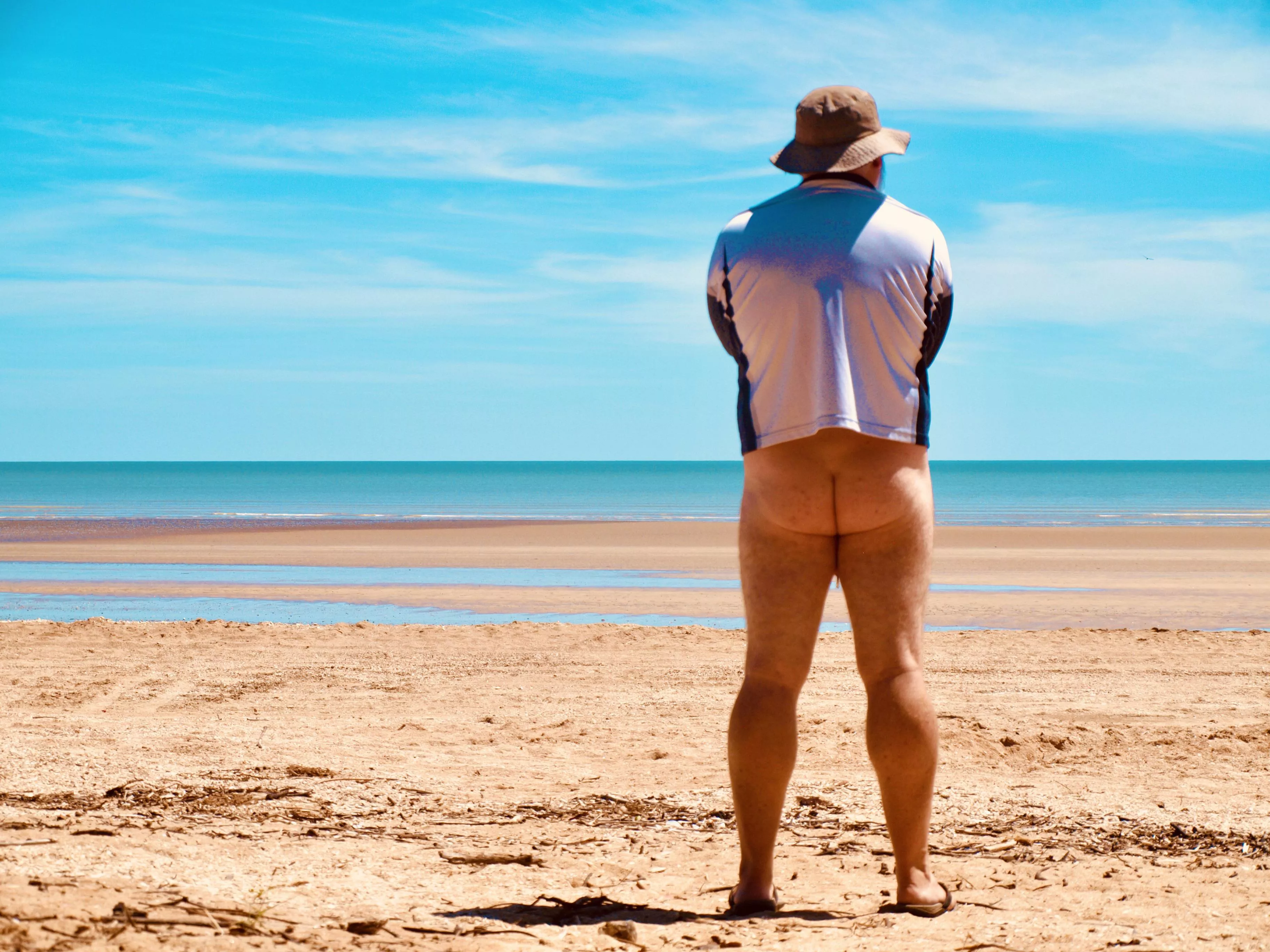 Shoulders was getting a little sunburned 😁 posted by redditnewbie47